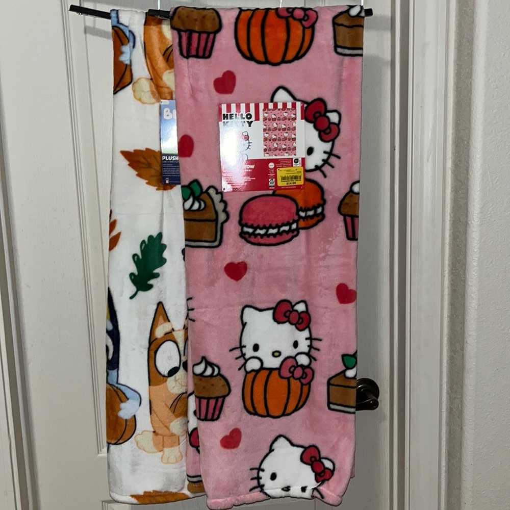 Hello kitty halloween fall throw blanket